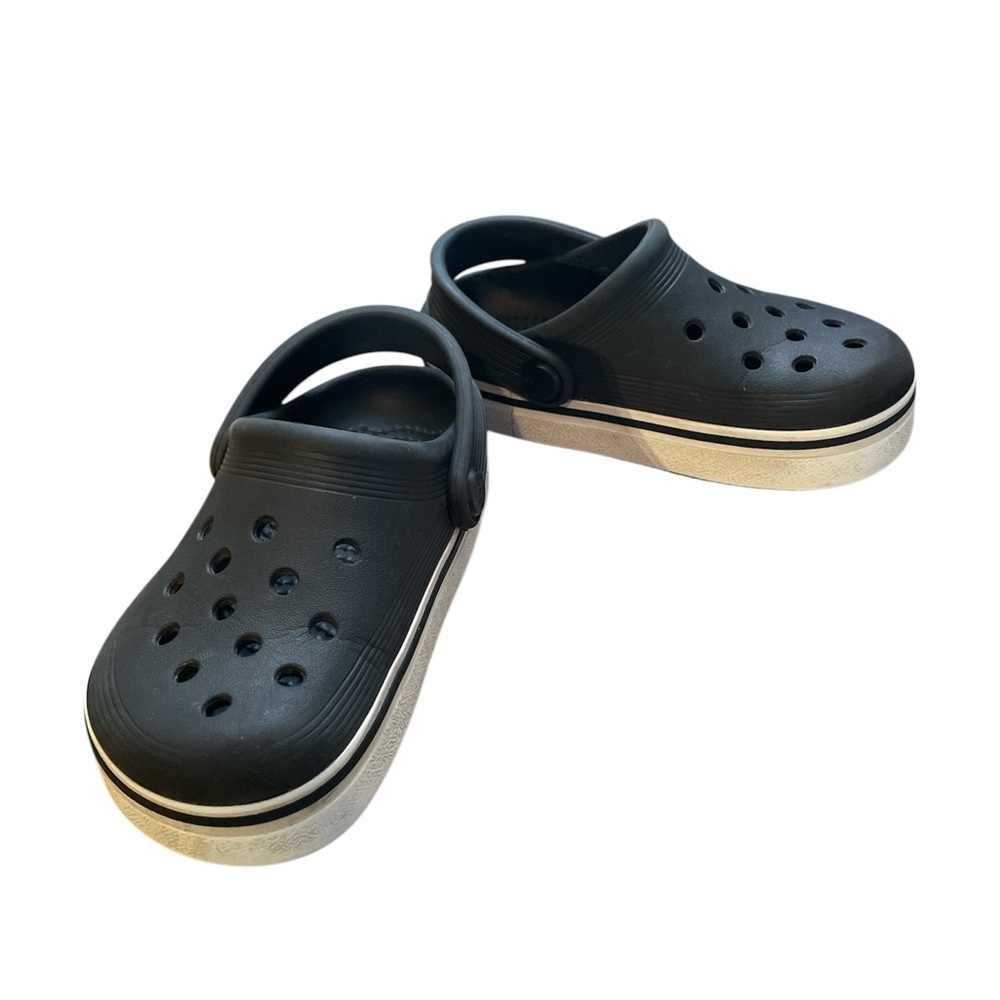 Crocs - Picture 2 of 3